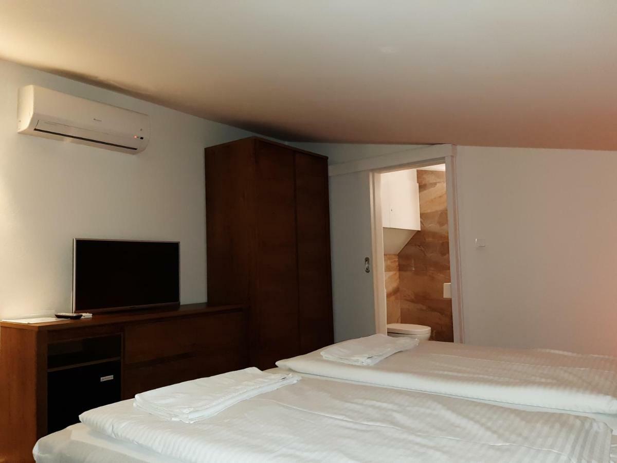 A7 Apartments Komárno Εξωτερικό φωτογραφία